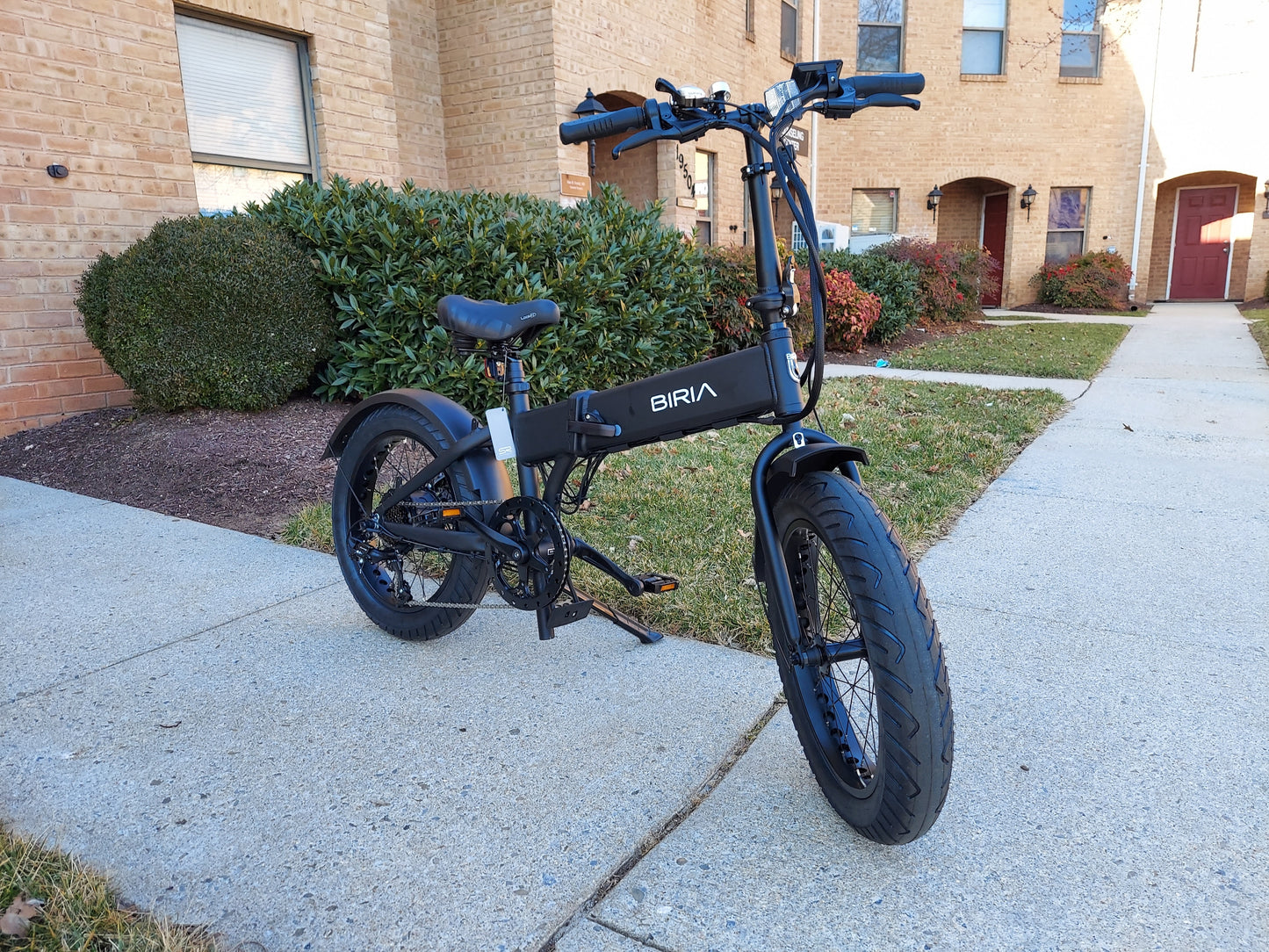 BIRIA ELECTRIC FOLDING BIKE - S2 BLACK